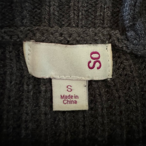 Grey/Yellow Striped Knit Sweater - Picture 9 of 10